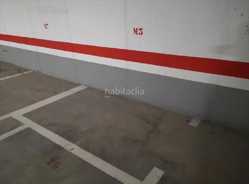 Foto 5933ed00-9124-4b08-bb76-a6589afbf660. Aparcament cotxe a A Malata - Catabois - Ciudad Jardín Ferrol