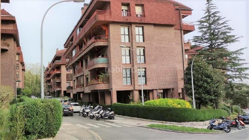 Foto 2565b11a-3bb5-4d33-b21b-cd99f7d591bd. Aparcament cotxe a Aiete Donostia - San Sebastián