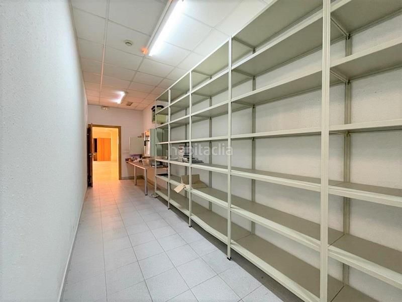 Foto b38e2228-2492-4d03-818c-138a40a2a17d. Local comercial a Ermua