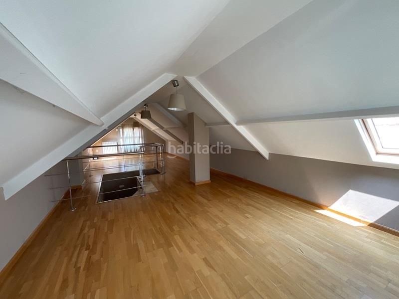 Foto 5dc0cb77-3d64-4bd9-9c59-fc30aa2ec0ba. Casa aparellada amb aparcament a Astorga