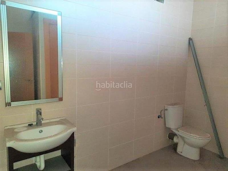 Foto e8bc03c0-95c7-4898-b6bb-99884fcef0f8. Local comercial a Gamonal - San Bruno - G9 Burgos