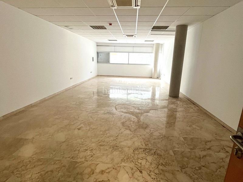 Foto 407f9c76-baf9-4fe9-9132-f0f49e6eecf7. Bureau dans Avenida Juan Diego Bormujos