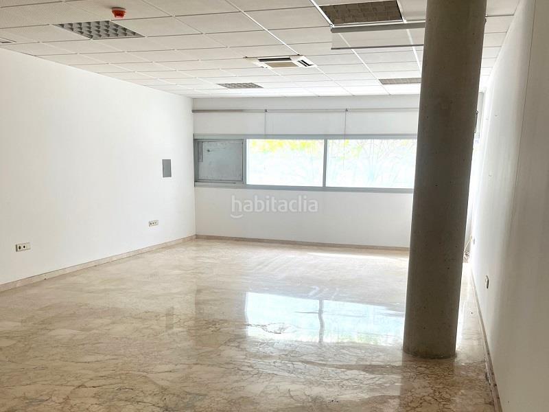 Foto 9be12a11-ad29-4d5f-921e-3da0b1b7d79c. Ufficio in Avenida Juan Diego Bormujos