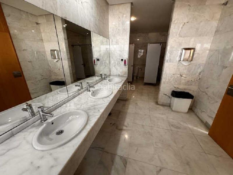 Foto a870b81f-ec55-42e1-a919-1ccf9eaf9077. Ufficio in Avenida Juan Diego Bormujos