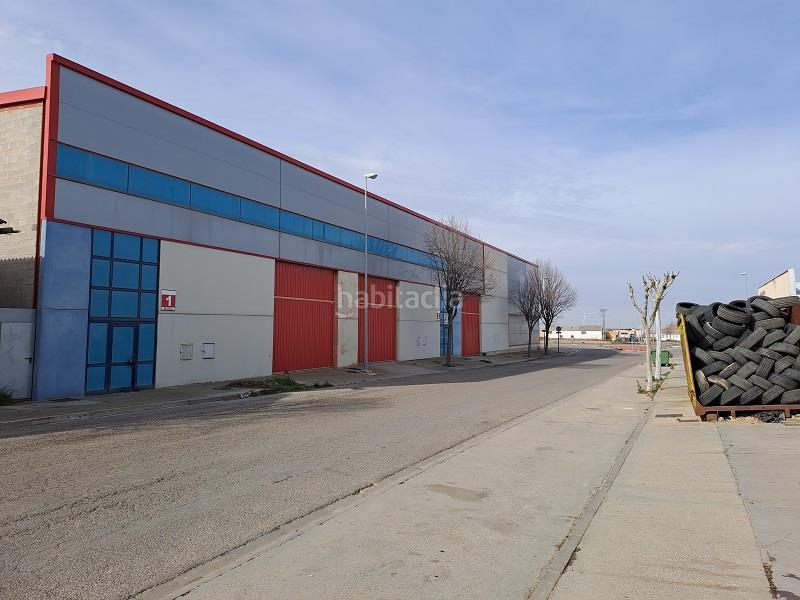 Foto e05c3a77-5267-4478-befc-30a96e24bb0a. Bâtiment à usage industriel dans Cintruénigo