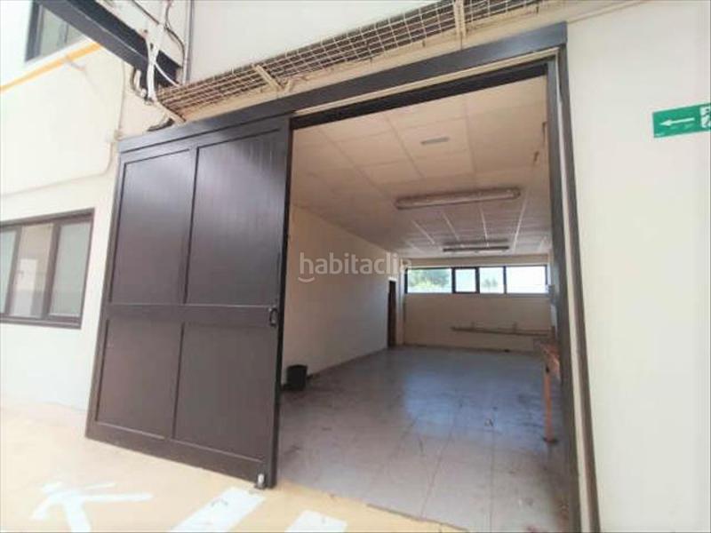 Foto 0aa8a3ba-6e77-46ae-b23e-ad411d96ab49. Nave industrial en Viana