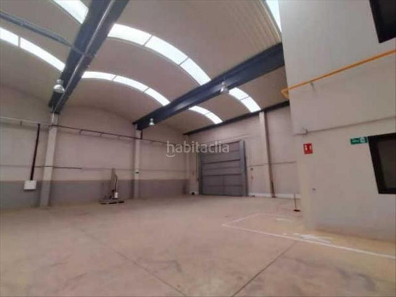 Foto 1fcb495d-52e4-4bdc-b07e-2ecb8ca109fa. Nave industrial en Viana