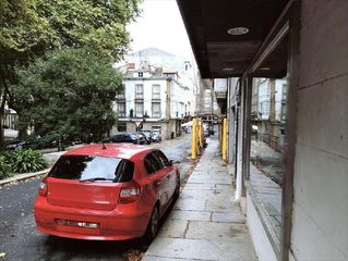 Rent Business premise in Centro