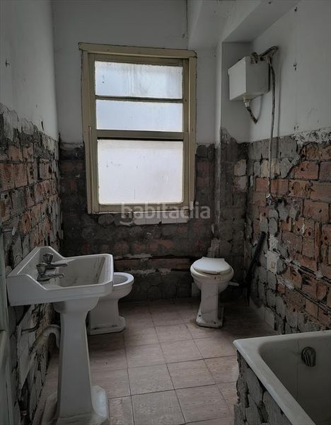 Foto f54a6e85-d635-432e-af4d-e17bc7ccbb61. Piso en Quiroga