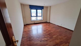 Etagenwohnung in Los Rosales