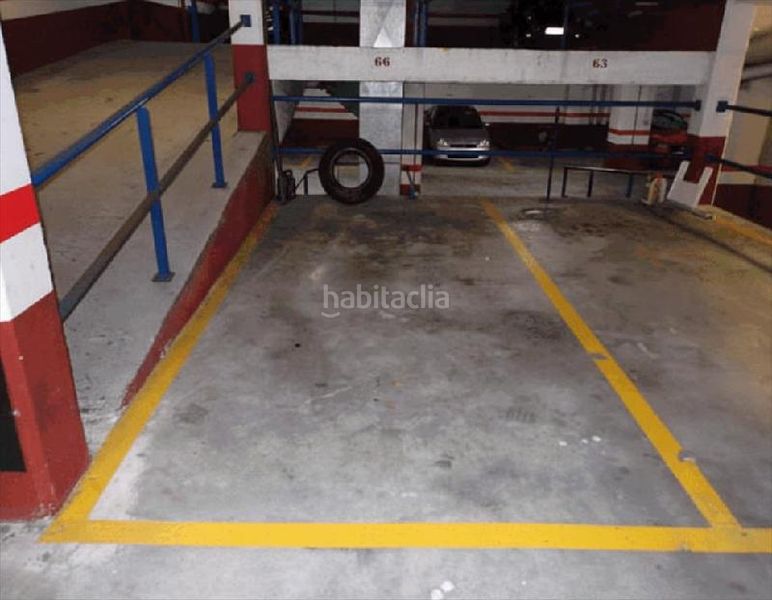 Foto 70557e78-e1b8-43b3-8f01-5b48517d2573. Piso en Los Rosales Coruña (A)