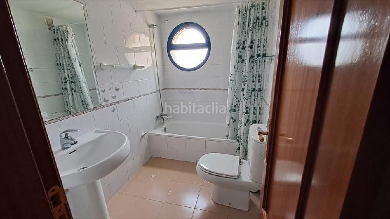 Foto ab04a784-8e5d-40f6-bfce-da5d6a99ab61. Piso en Los Rosales Coruña (A)