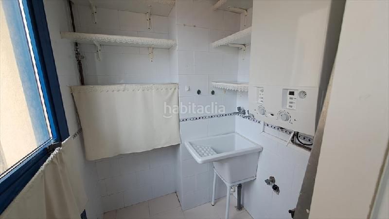 Foto c58738f8-9e62-4f38-aa61-1195e16ec32b. Piso en Los Rosales Coruña (A)