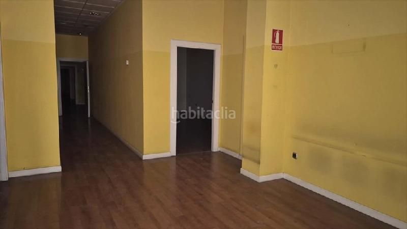 Foto a3a9b6f3-7475-4d12-a02f-c3a5d218a7de. Local comercial a Centro Palencia