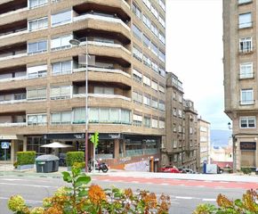 Business premise in Plaza España - Corte Inglés