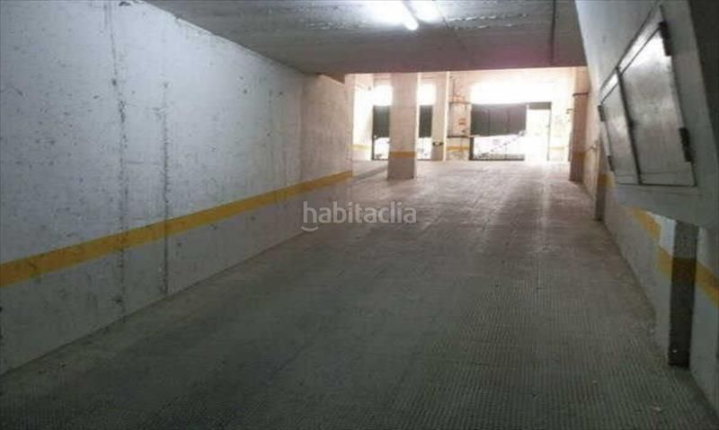 Foto ca939c2d-bd9b-434b-9431-0e29db55a75e. Aparcament cotxe a colores - entreparques Sevilla