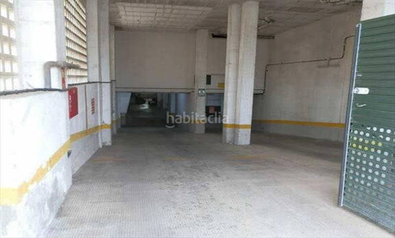 Foto f3dd1d34-3d5f-46ef-8c21-a68e76af1acc. Aparcament cotxe a colores - entreparques Sevilla