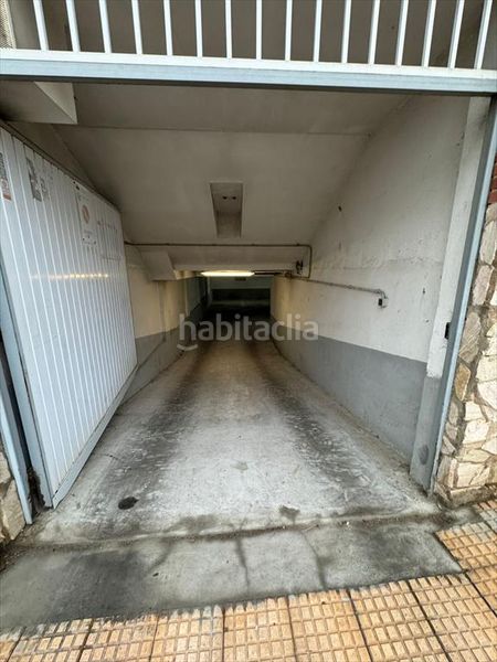 Foto c2bcbc50-5fb9-4c56-9cb7-446342741923. Parking coche en Villaquilambre