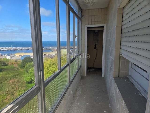 Foto 65cff2c2-f8c9-475f-bfc7-353a75c8578f. Pis a Burela