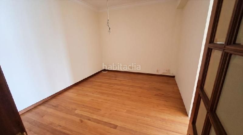 Foto 9cd52881-abf4-4410-b503-3d4ea46aa3e2. Pis a Burela