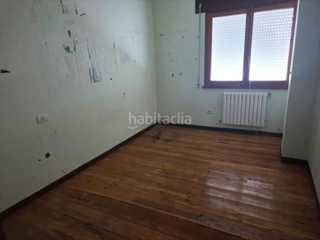 Foto dcc6ea70-7fdf-421f-86e4-81aae8c6da88. Pis a Burela