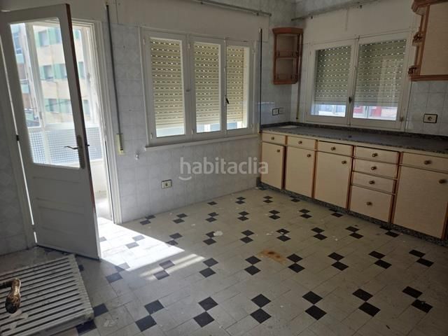 Foto f7b7a74b-3554-412c-96fb-a344265726b1. Pis a Burela