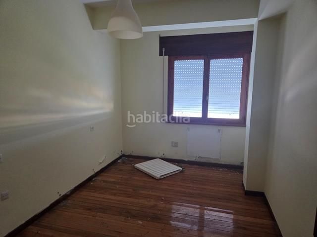 Foto 02e9aa85-5a84-4bb8-9ca0-ab1dcb1bc14b. Pis a Burela