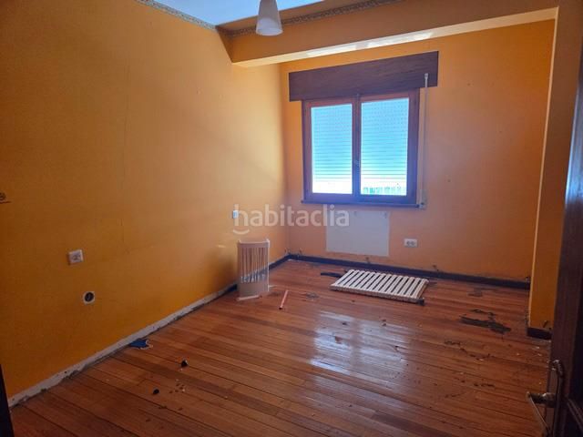 Foto 07170ed4-b761-4b28-b9fc-33004894a9df. Pis a Burela