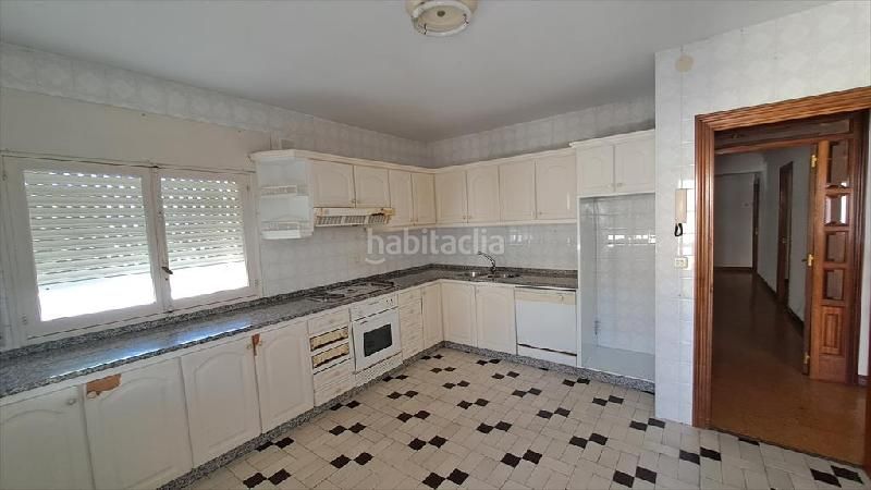 Foto 92d42c55-eacd-4d53-8b9d-ec1ae30a9d96. Pis a Burela