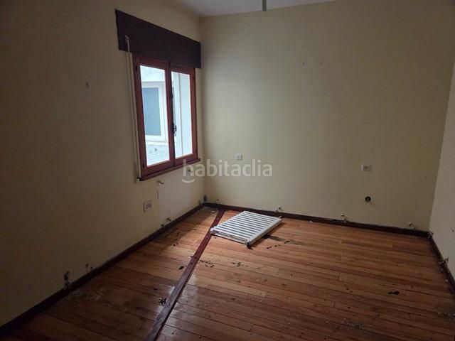 Foto d78c7687-d772-40e7-930d-96b97a28568a. Pis a Burela