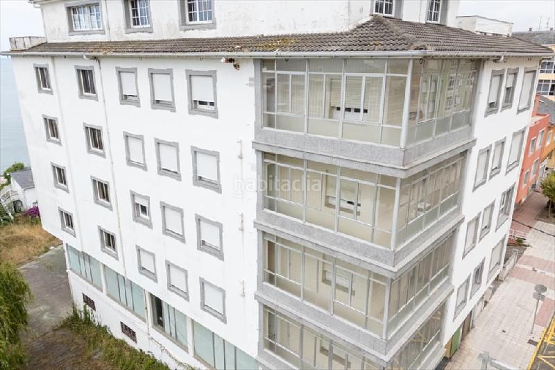 Foto 7f6a8a04-4903-47f7-8ada-24976cc5cb10. Pis a Burela