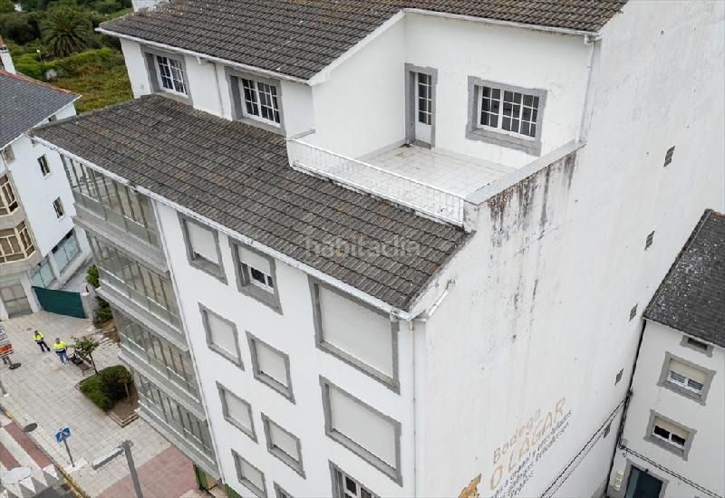 Foto 3c0fab5b-0e9b-4fde-910d-80d72124067d. Edificio en Burela