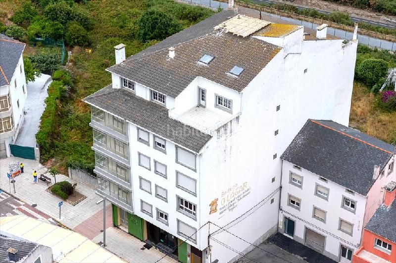 Foto e44c0ba5-b517-4fd3-b80c-d5eef943fe9d. Edificio en Burela