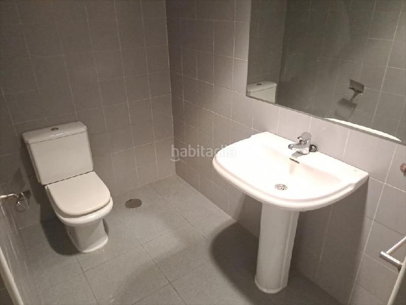 Foto c042a535-0ed7-4fba-902a-c957efbc0bc7. Local comercial a Tomiño