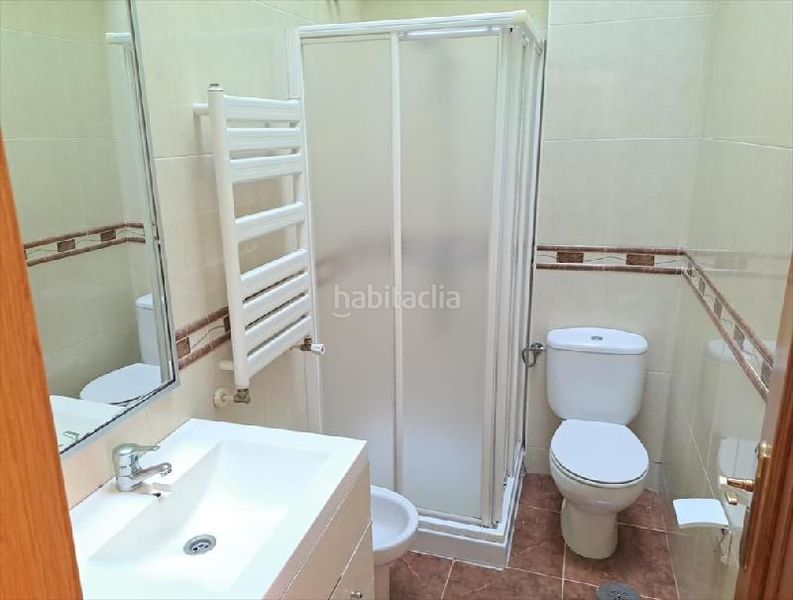 Foto 65489409-be8a-4ac9-8145-d21f3d3e840e. Pis a Cañiza (A)