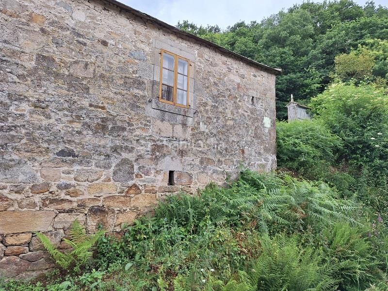 Foto 77bf26a2-37ea-434a-9d93-2dbe5448105f. Chalet en Sarria