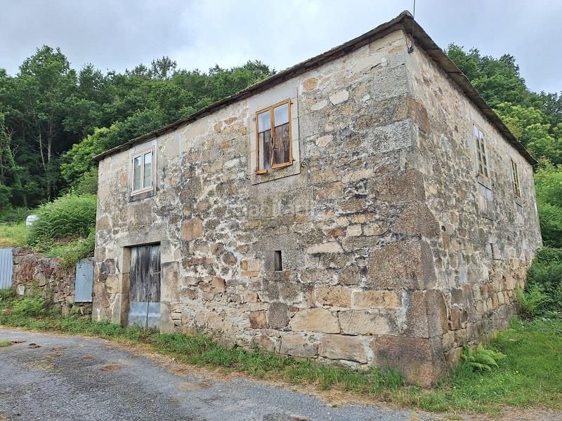 Foto fc75faa8-af0f-40ab-a3d0-a4e6c5cbf199. Chalet en Sarria
