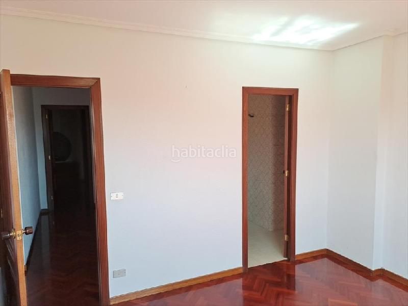 Foto 09c9ae9e-fe36-4a86-b4b0-5bdbe0559bc6. Piso en Tui