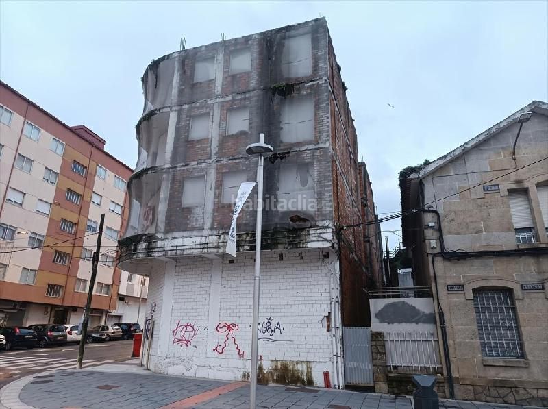 Foto ce2dfd0c-a6d4-49b5-83b6-93c226412c84. Edifici a Marín