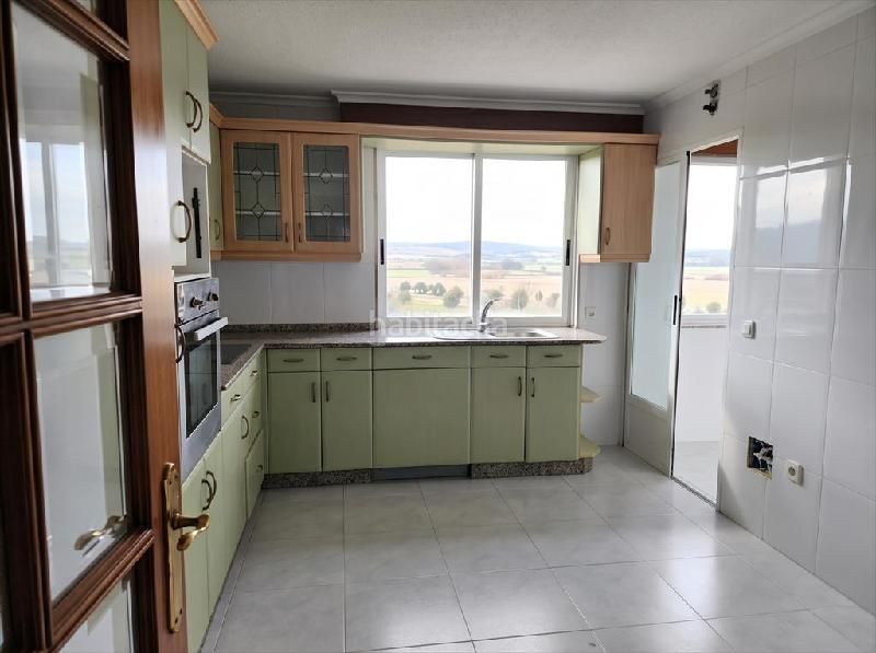 Foto 5ca1f346-be65-4f75-ac20-00f2aed9a1b6. Pis a Zona Ultramar Ferrol