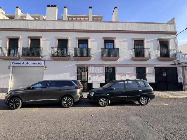 Foto 89bf88ce-66d7-46a4-9a12-02694122ef66. Pis amb aparcament a Centro - Doña Mercedes Dos Hermanas