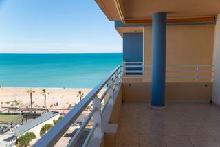 Appartement en Calle cuenca 26. Apartamento en playa norte con vistas al mar