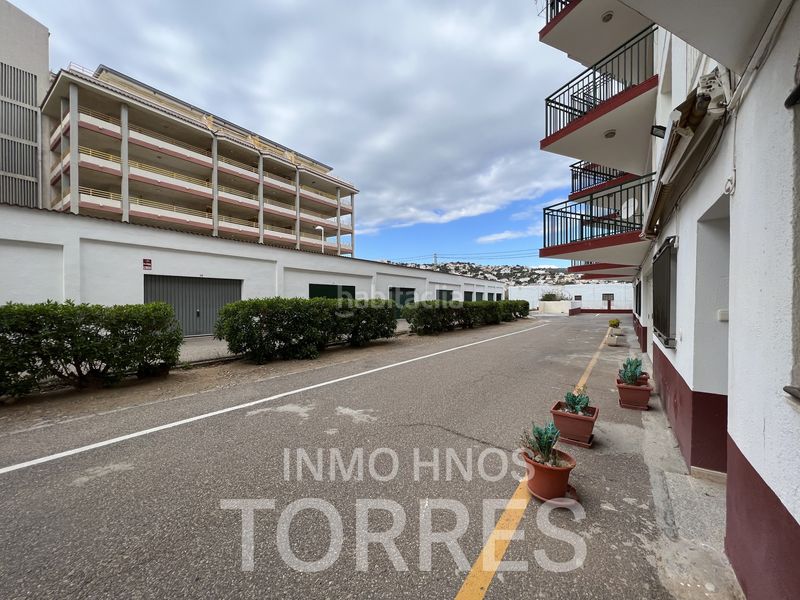 Foto 5eba0d23-0f26-4738-90f5-3a6d833640fc. Local comercial a Playa Norte Peñíscola
