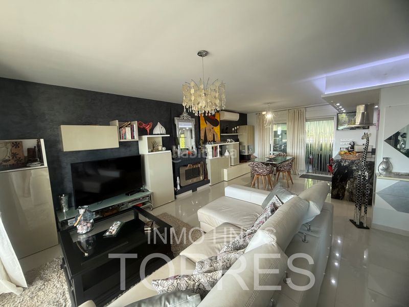 Foto f0eed488-b6ce-448f-ac3c-0918fc7deb9c. Chalet with parking pool in Las Atalayas-Urmi-Cerro Mar Peñíscola