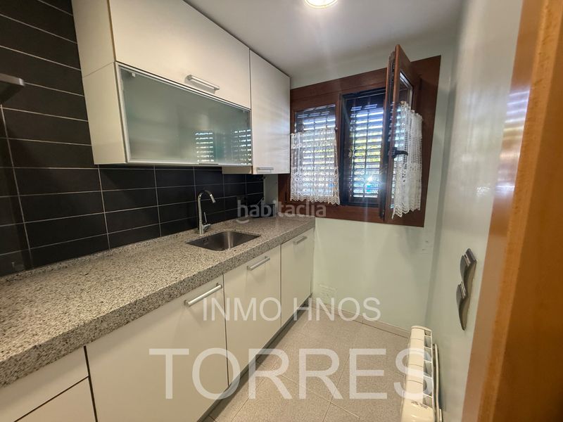 Foto a03d194a-9732-426e-83ae-e4766c2128f5. Casa adossada amb xemeneia aparcament piscina a Papa Luna - Platja del Gurugú Benicarló