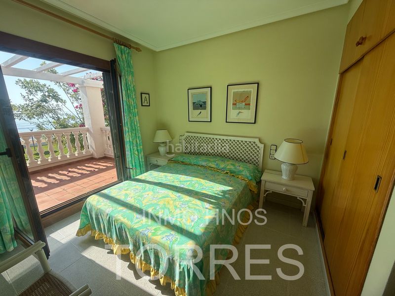 Foto ecb3b23a-dbfd-44d2-b7ce-9ce291f79636. Casa adossada amb xemeneia aparcament piscina a Papa Luna - Platja del Gurugú Benicarló