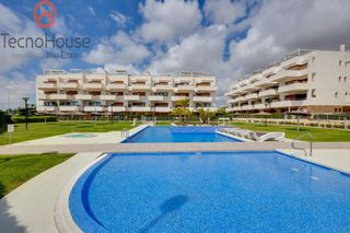 Piccolo appartamento  Calle cabo santa maria. Moderno piso en residencial terrazas de campoamor con vistas al