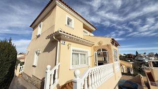 Xalet  Calle huelva aldea del monte. Chalet en blue lagoon