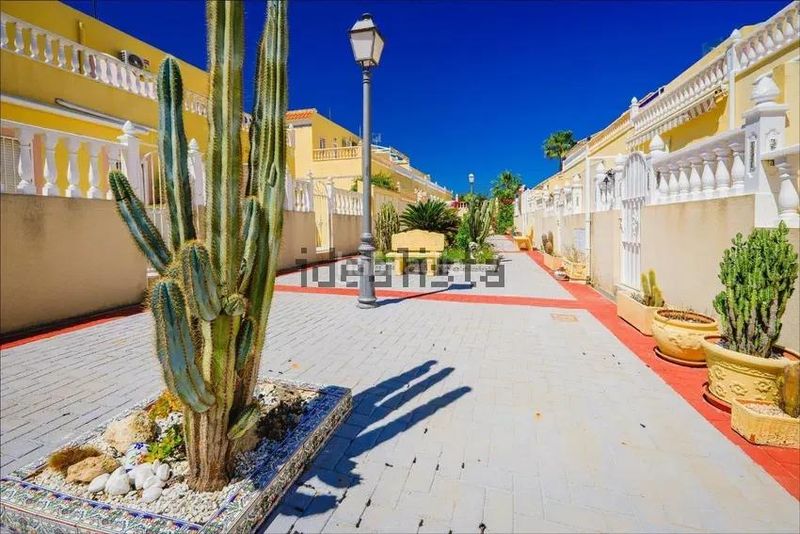 Foto 111b77ef-d3d0-47e9-a99e-4d057e9e89ee. Dúplex amb piscina a Villamartín-Las Filipinas Orihuela