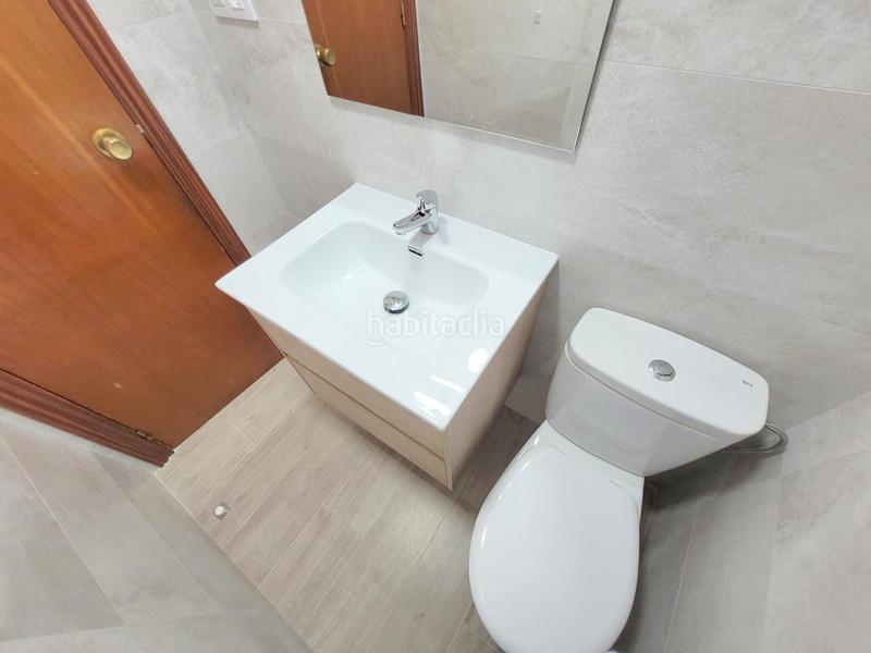Foto 144d6ead-5db0-4f1c-a073-79092025e8a9. Lloguer apartament a carrer de la rioja 125 a Playa de Gandía Gandia
